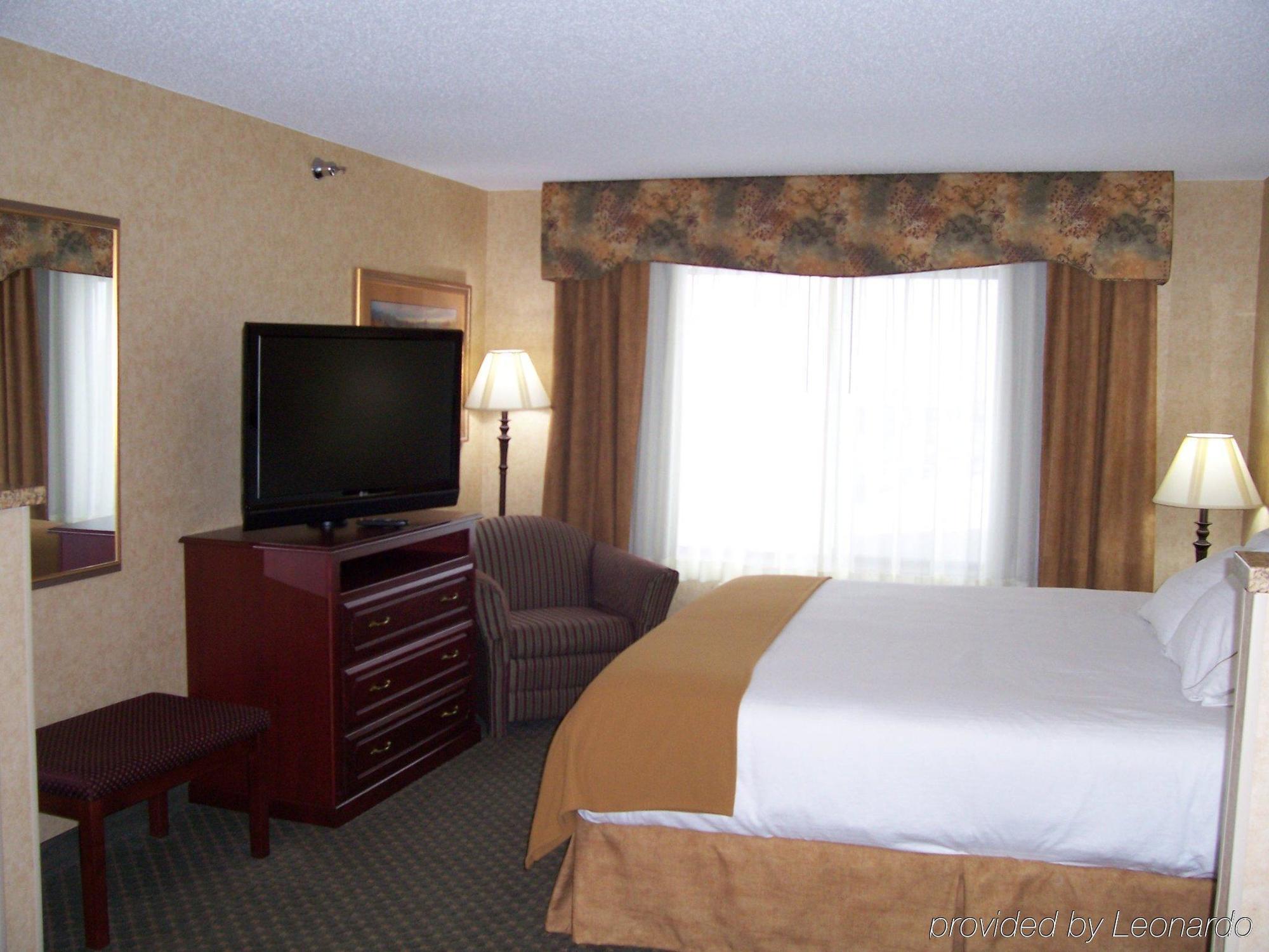 Holiday Inn Express Hotel & Suites Bismarck By Ihg Zimmer foto