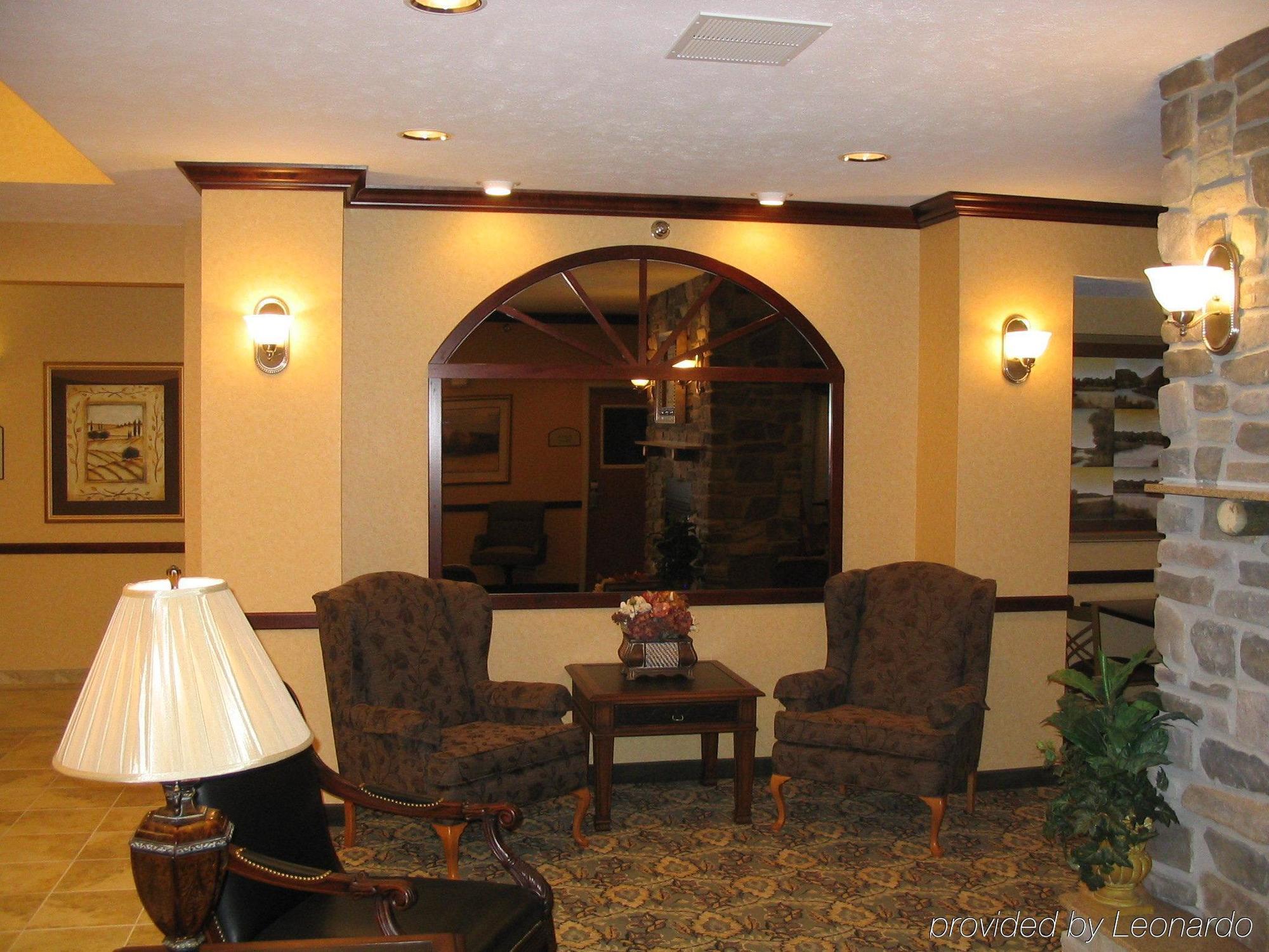 Holiday Inn Express Hotel & Suites Bismarck By Ihg Interior foto